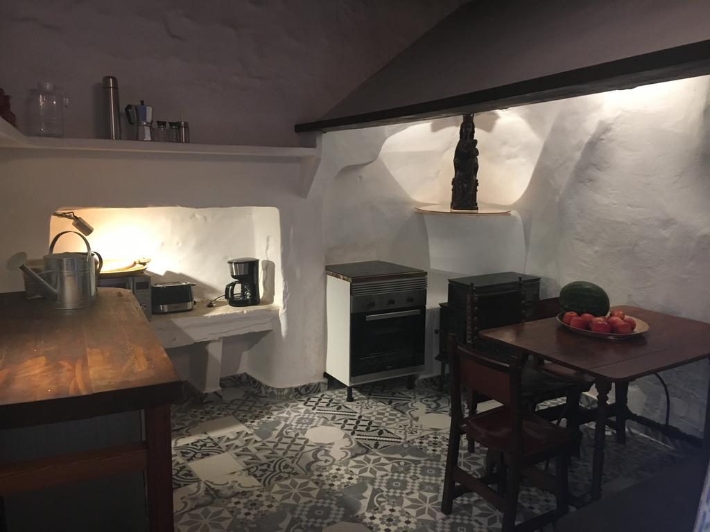 Stadthaus Mitten Im Kuenstlerviertel Von Arta Mit Zwei Wohnungen Luaran gambar
