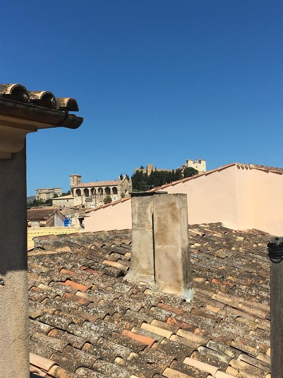 Stadthaus Mitten Im Kuenstlerviertel Von Arta Mit Zwei Wohnungen Luaran gambar